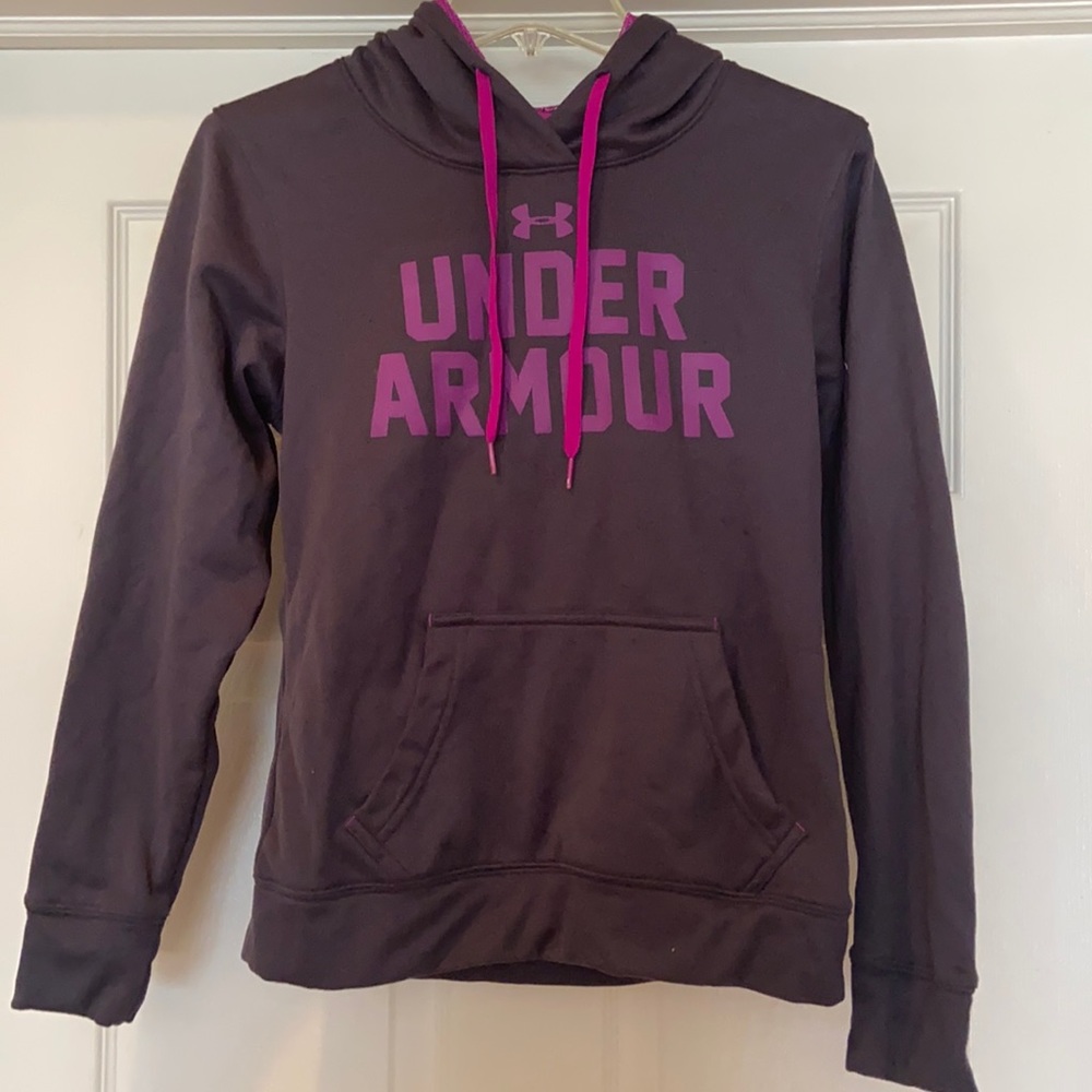 UA Semi- Fitted Hoodie